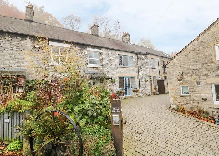 Laburnum Cottage